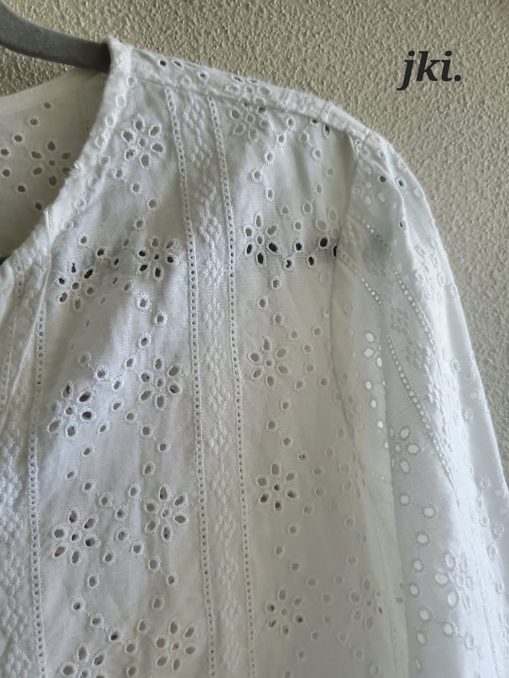 Christian Siriano White Eyelet Long-Sleeve Blouse - Picture 2 of 8